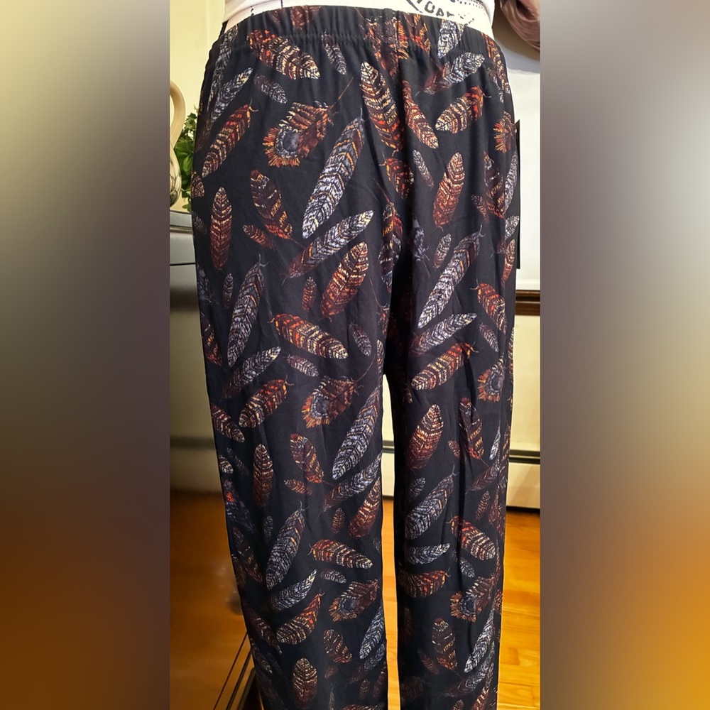 NWT Leggings Depot Multicolor Feather Pattern Leggings Size Extra Plus